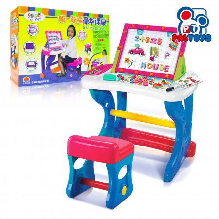 مكتب الأطفال الرائع مع ادوات تعليمية مميزة ولوح الرسم